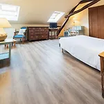 Chateau D'ygrande - Teritoria Hotel 4*